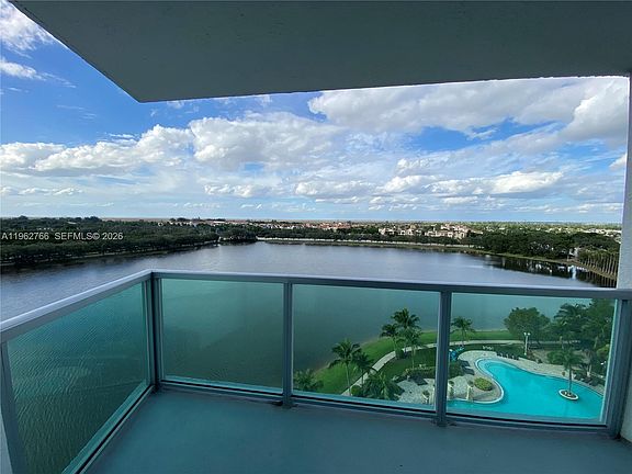 2nd image of 2681 N Flamingo Rd APT 1105S