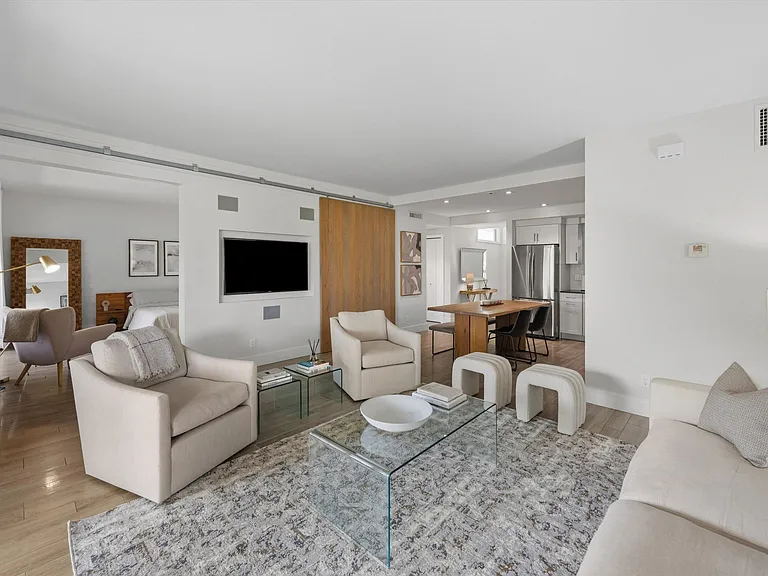 11818 Pebblewood Dr #201 — Photo 1