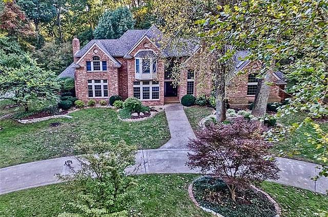 1st image of 9 Dean Park Pl