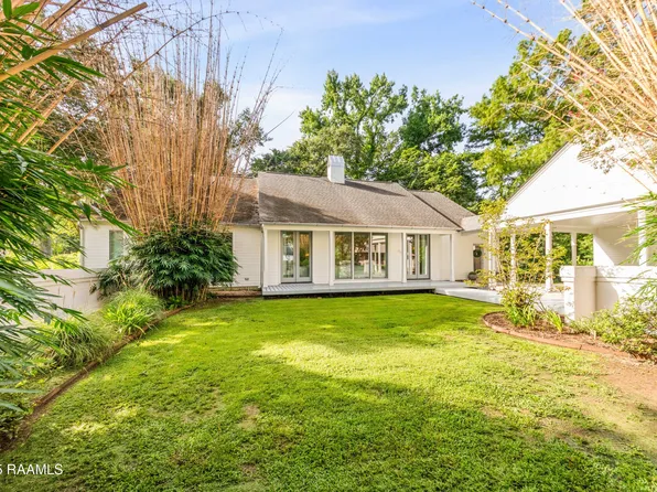 153 Acacia Dr, Lafayette, LA 70508