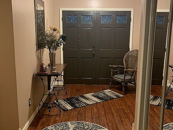 Entry way 