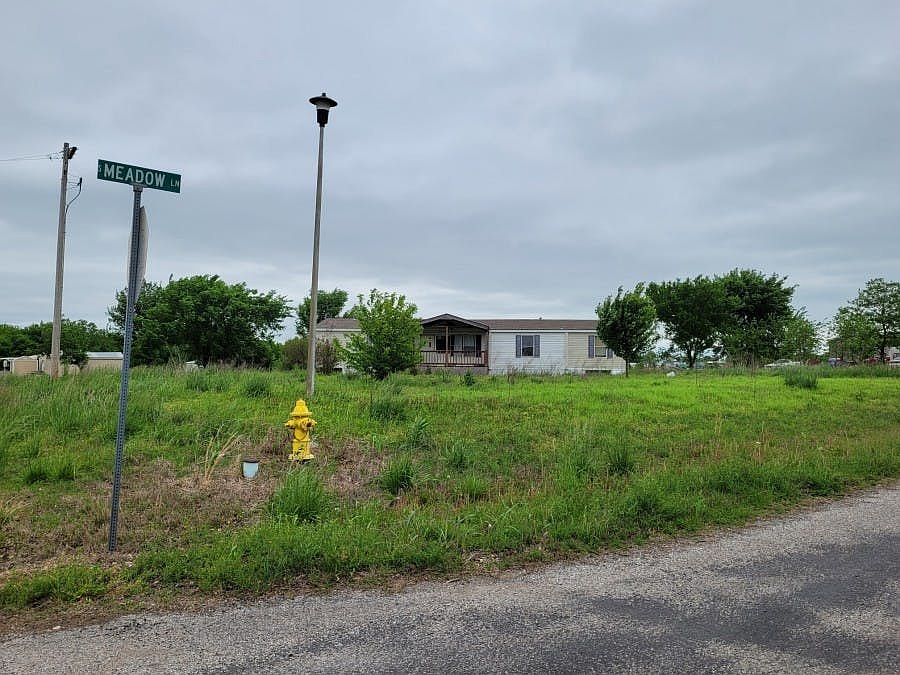 1st image of 14009 S Meadow Ln
