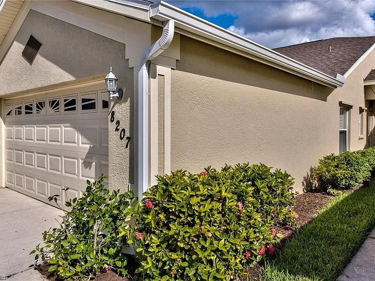 8207 Ibis Cove Cir #S — Photo 28