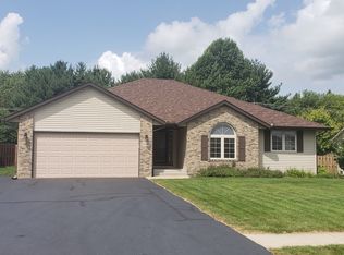 1020 Wils Woods, Machesney Park, IL 61103