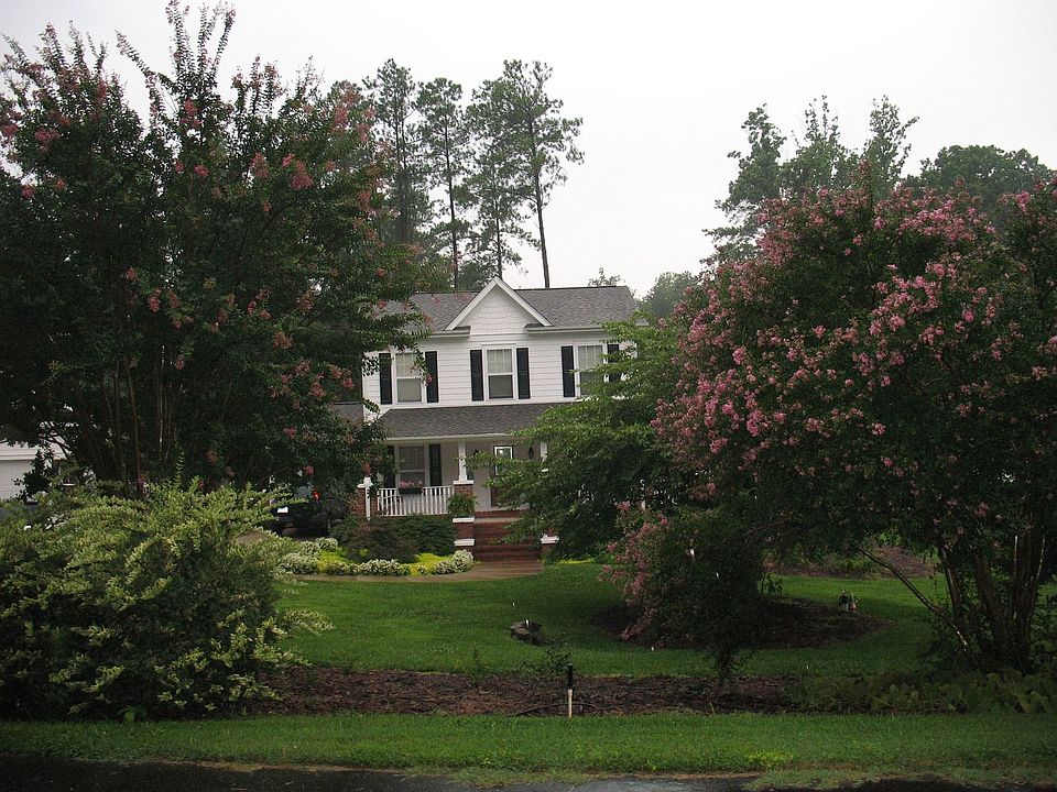 Fox Hollow Dr.