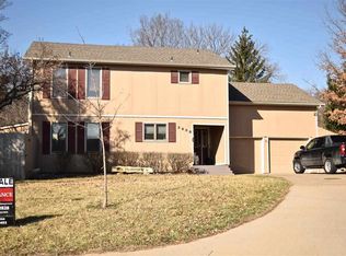 3908 Oz Cir, Manhattan, KS 66503