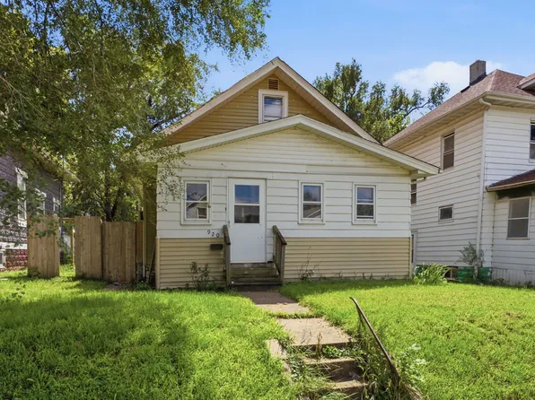 920 14th Ave, Rock Island, IL 61201