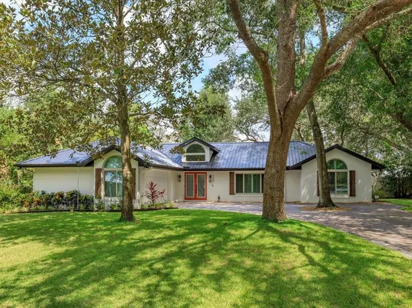 735 Yale Rd, Deland, FL 32724