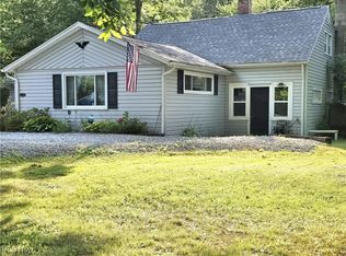 10115 Infirmary Rd, Mantua, OH 44255