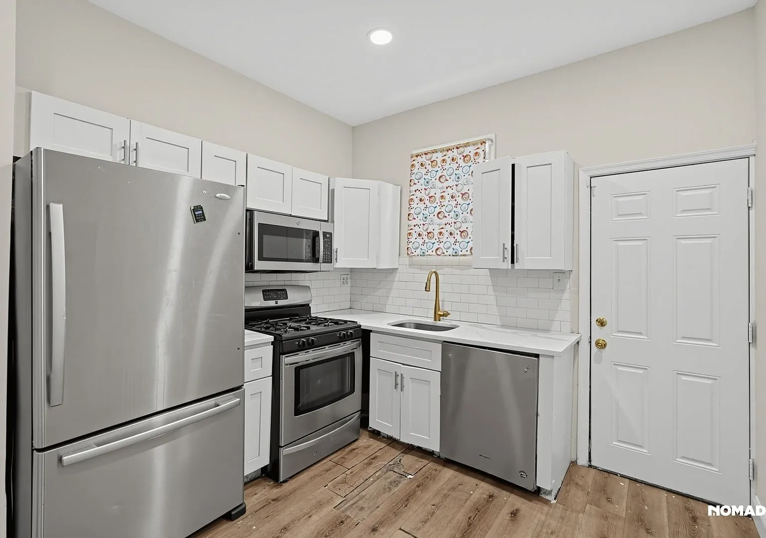 Beautifully Renovated, Sun-Filled 5BR Home with Central Air & Private Backyard — Photo 3