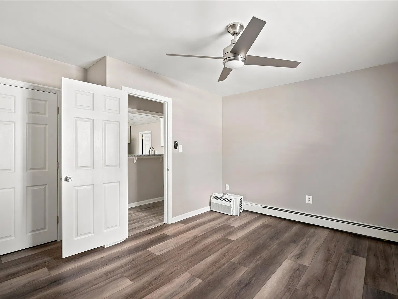 3 bed, $3,500 — Photo 4
