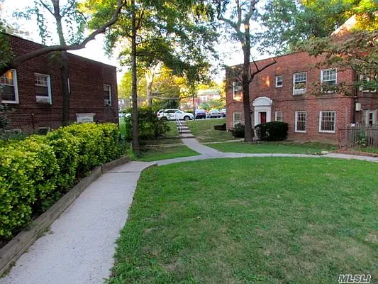 Sold by Russo Realty Properties  | media 26