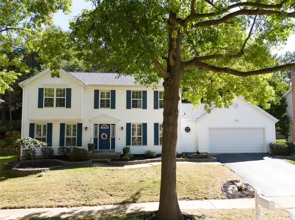 1642 Clayton Spur Ct, Ballwin, MO 63011