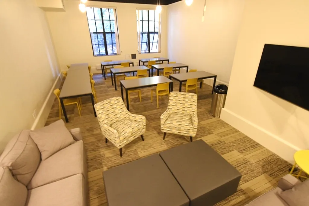 The Southgate — Photo 4