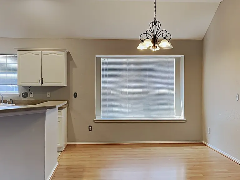 7581 Lancelot Rd — Photo 6