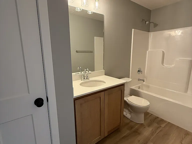 4401 W Frazier Dr — Photo 14