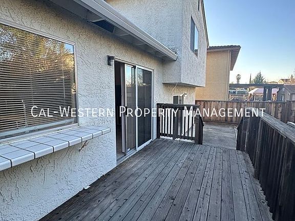 4th image of 2575 Glen Dundee Way