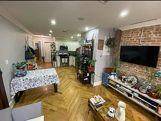 Rented by Aron Fried, LREB