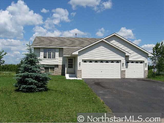 1st image of 935 Iris Court