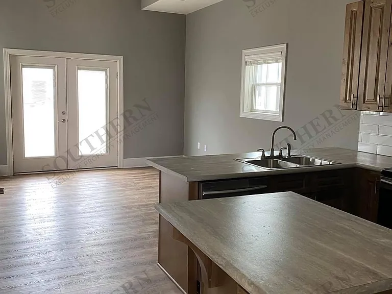 6152 Scottsville Rd — Photo 7