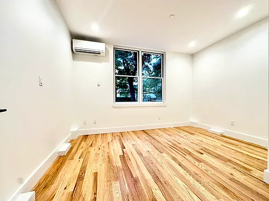 Rented by Doorway NYC, LLC | media 2