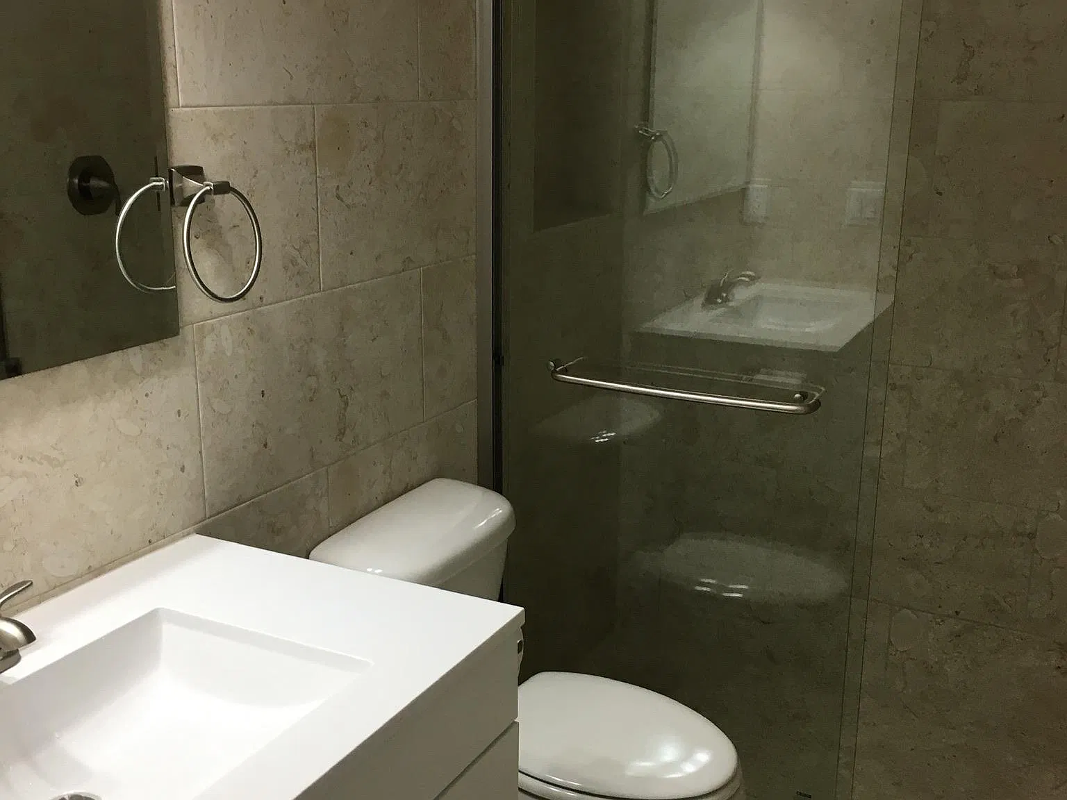 2 bed, 1140 sqft, $1,600 — Photo 3