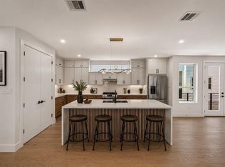 1424 W 23rd St #B, Houston, TX 77008