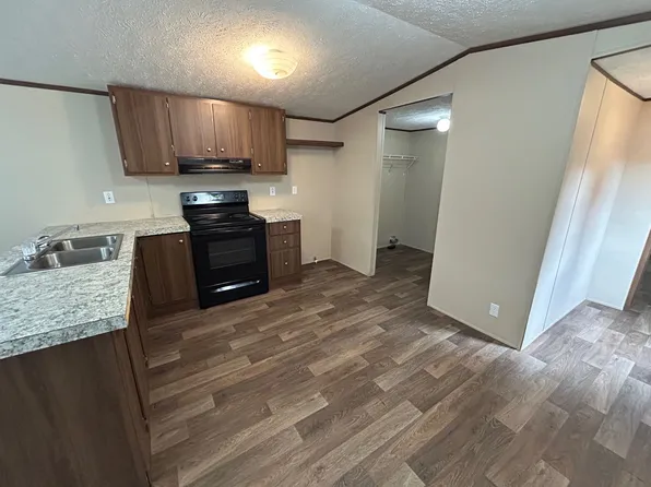 1115 Teneile St, Dillon, SC 29536