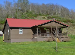 121 Little Sancho Creek Rd, Middlebourne, WV 26149