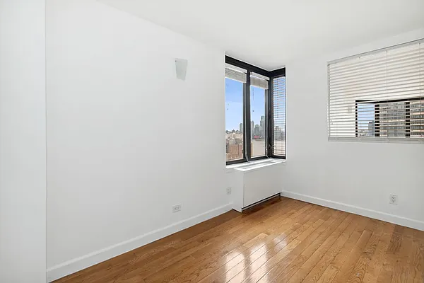 Rented by Compass | media 7
