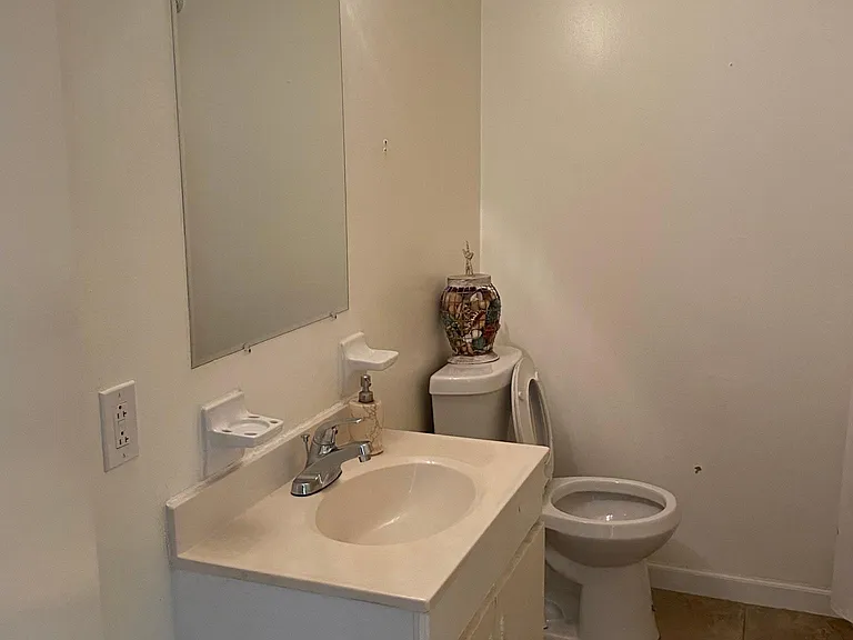 2309 Oak Ct — Photo 18