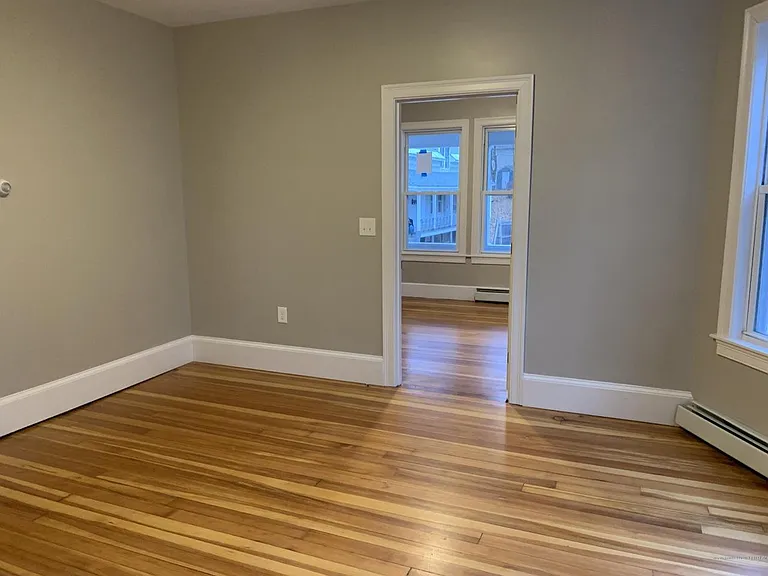 181 Brown St — Photo 6