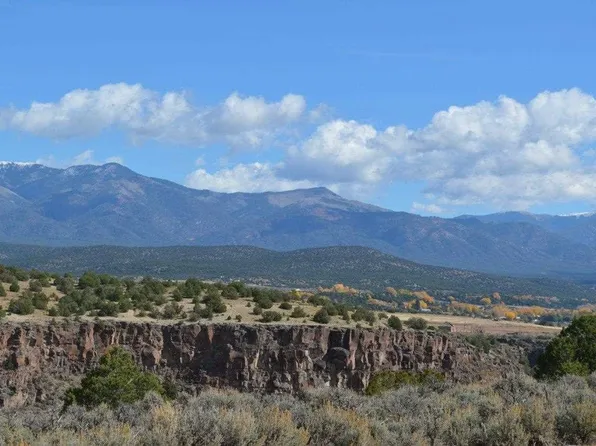 Los Rios Rd, Taos, NM 87571