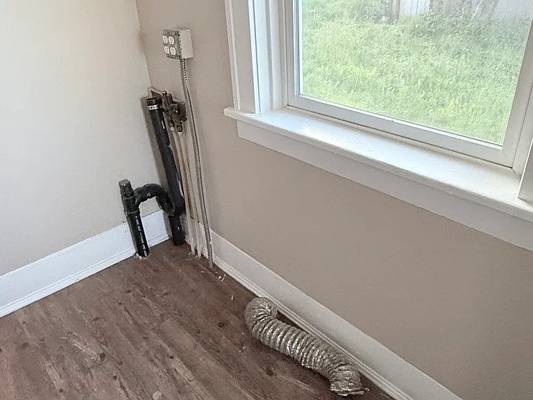 906 E Marine View Dr #1 — Photo 8