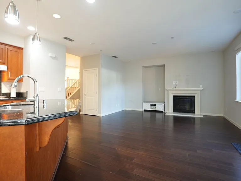 940 Chelebrooke Ct — Photo 12