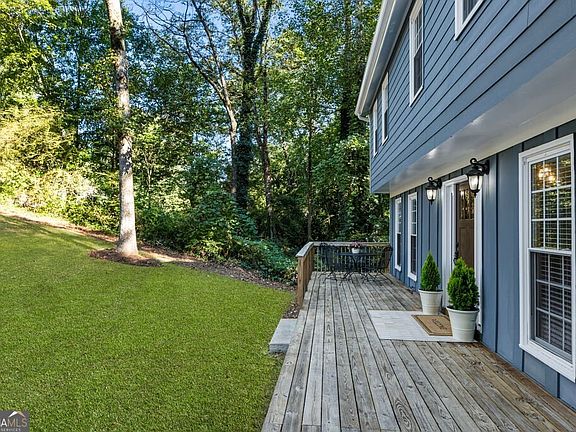4th image of 345 Chaffin Ridge Ct