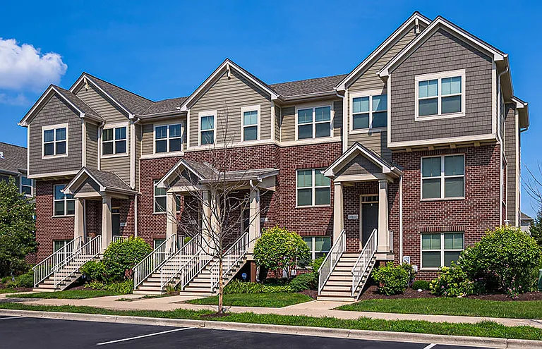 The Residences of Orland Park Crossing — Photo 25