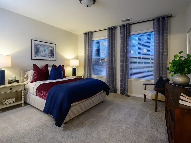 Fairmont Apartments — Photo 19