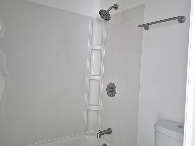 1325 Van Buren St #1 — Photo 6