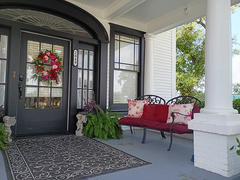Porch Seating
