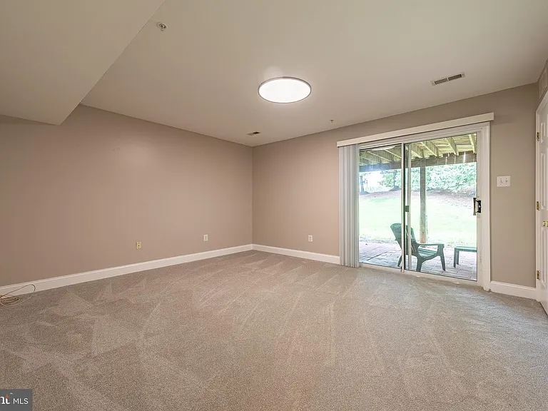 6209 Deep River Cyn — Photo 3