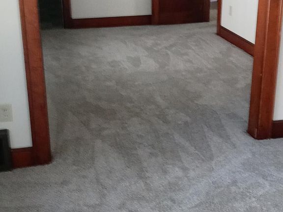 4th image of 5 Wayne Ave #1