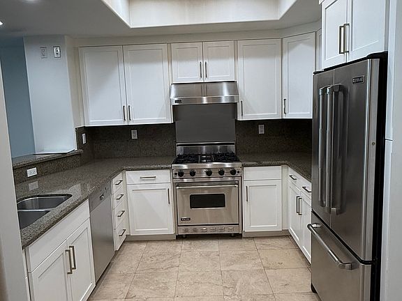 5th image of 12021 Guerin St Unit 306