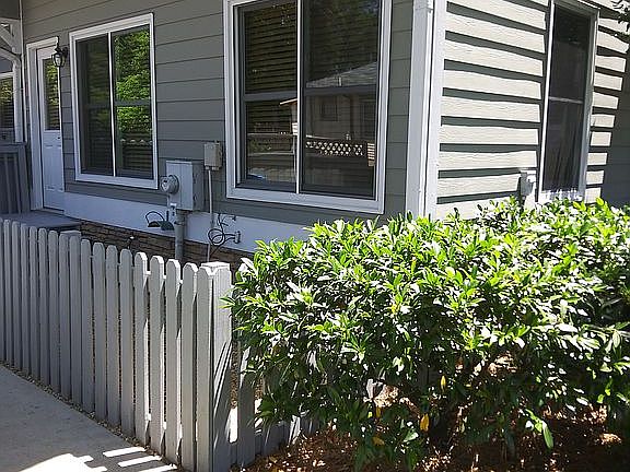 Back of townhome