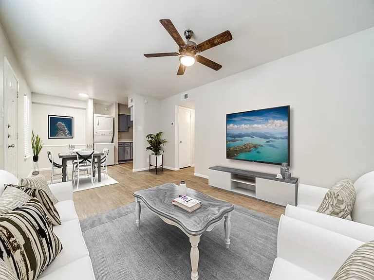 The Oaks Apartments At Medical Center — Photo 92