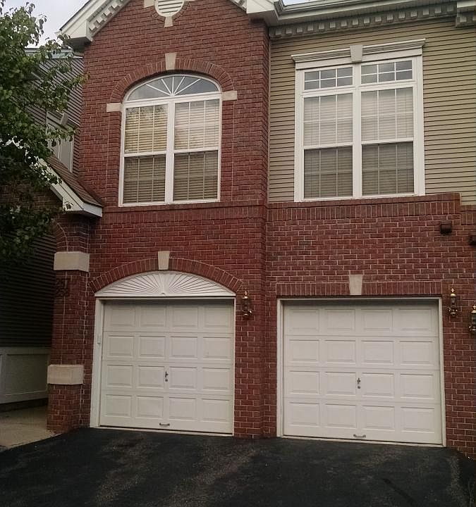 driveway 1 car garage