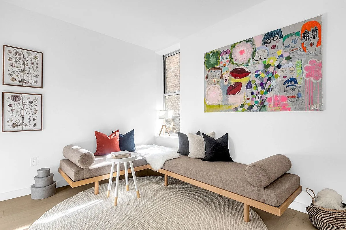 210 Hull St APT A photo 1