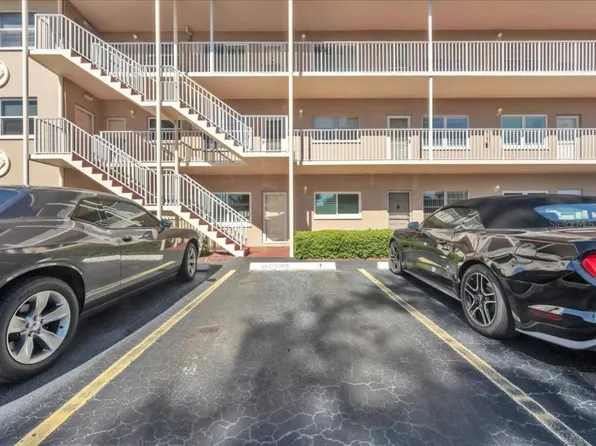 6645 1ST AVENUE N #102, ST PETERSBURG, FL 33710