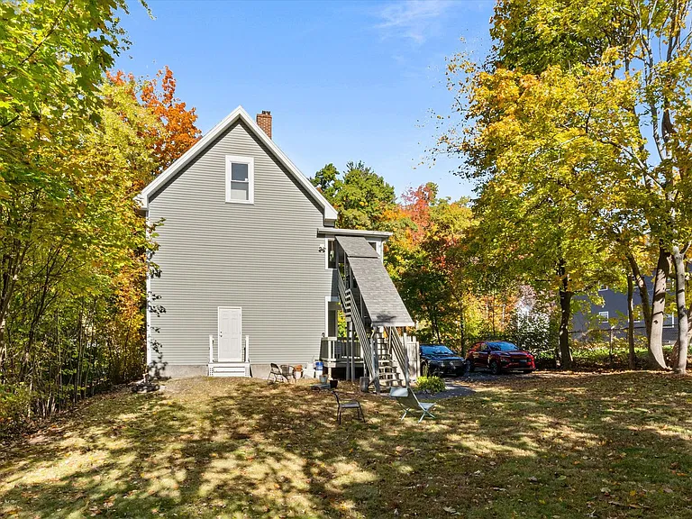 113 Warren St — Photo 14