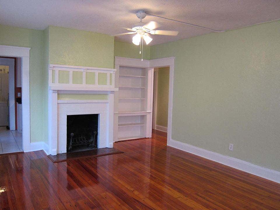 1st image of 3502 N Arlington Ave APT 1
